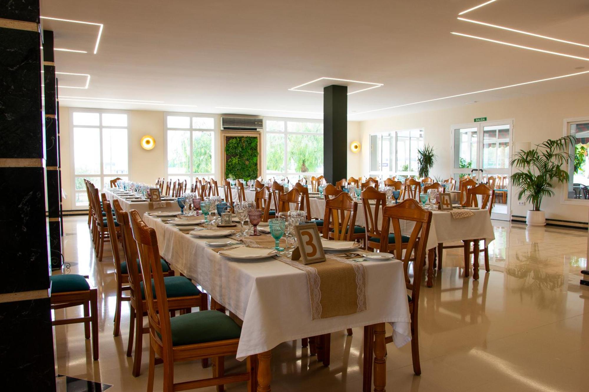 Hostal Restaurante El Cary Montemayor Extérieur photo