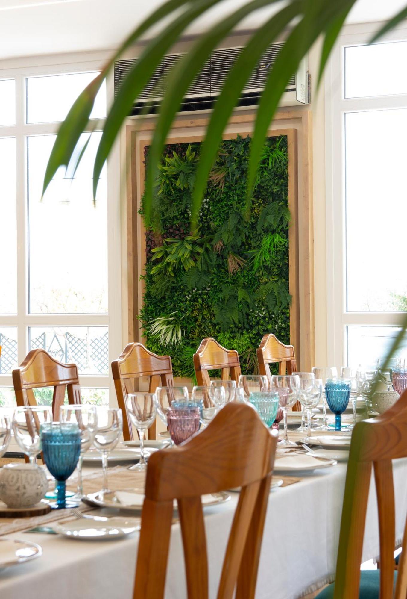 Hostal Restaurante El Cary Montemayor Extérieur photo